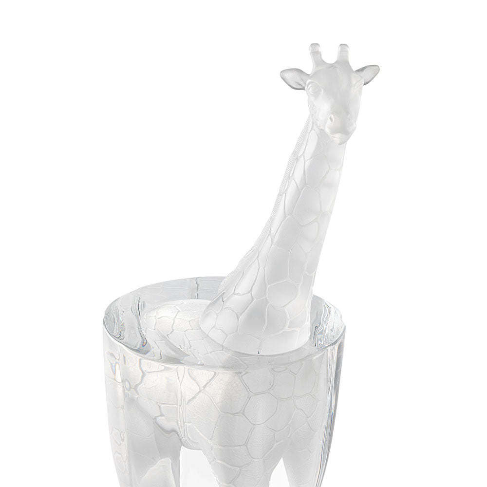 Le Bain de Cristal, René Magritte et Lalique, 2023