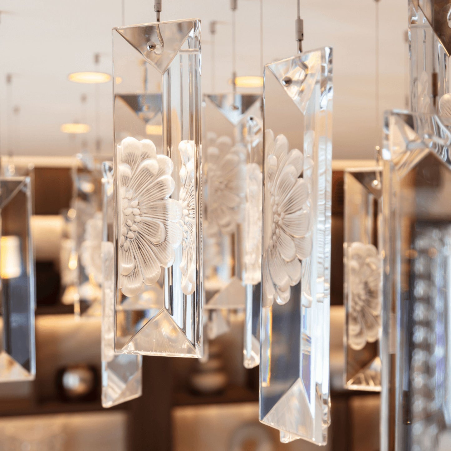 Serene Simple Prism Dahlia Ceiling Lamp