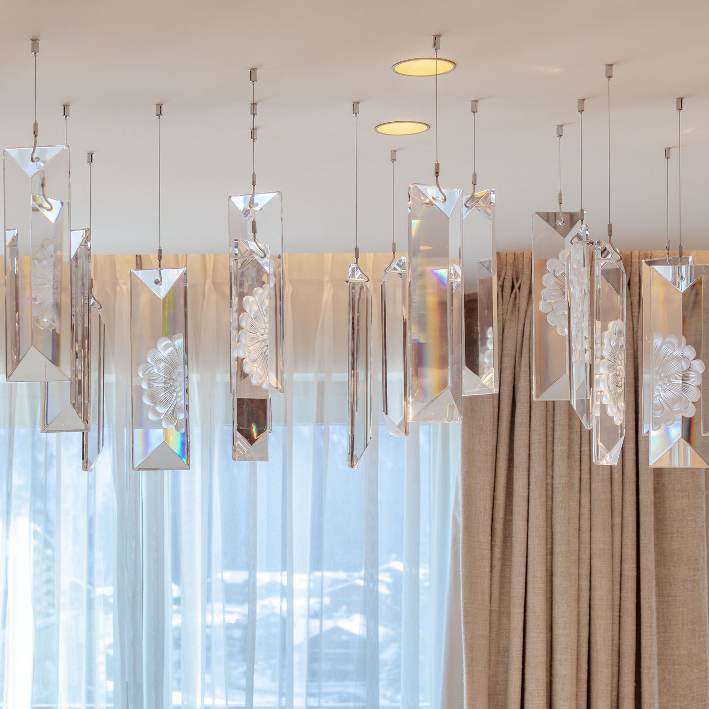 Suspension Serene Prisme Simple Dahlia