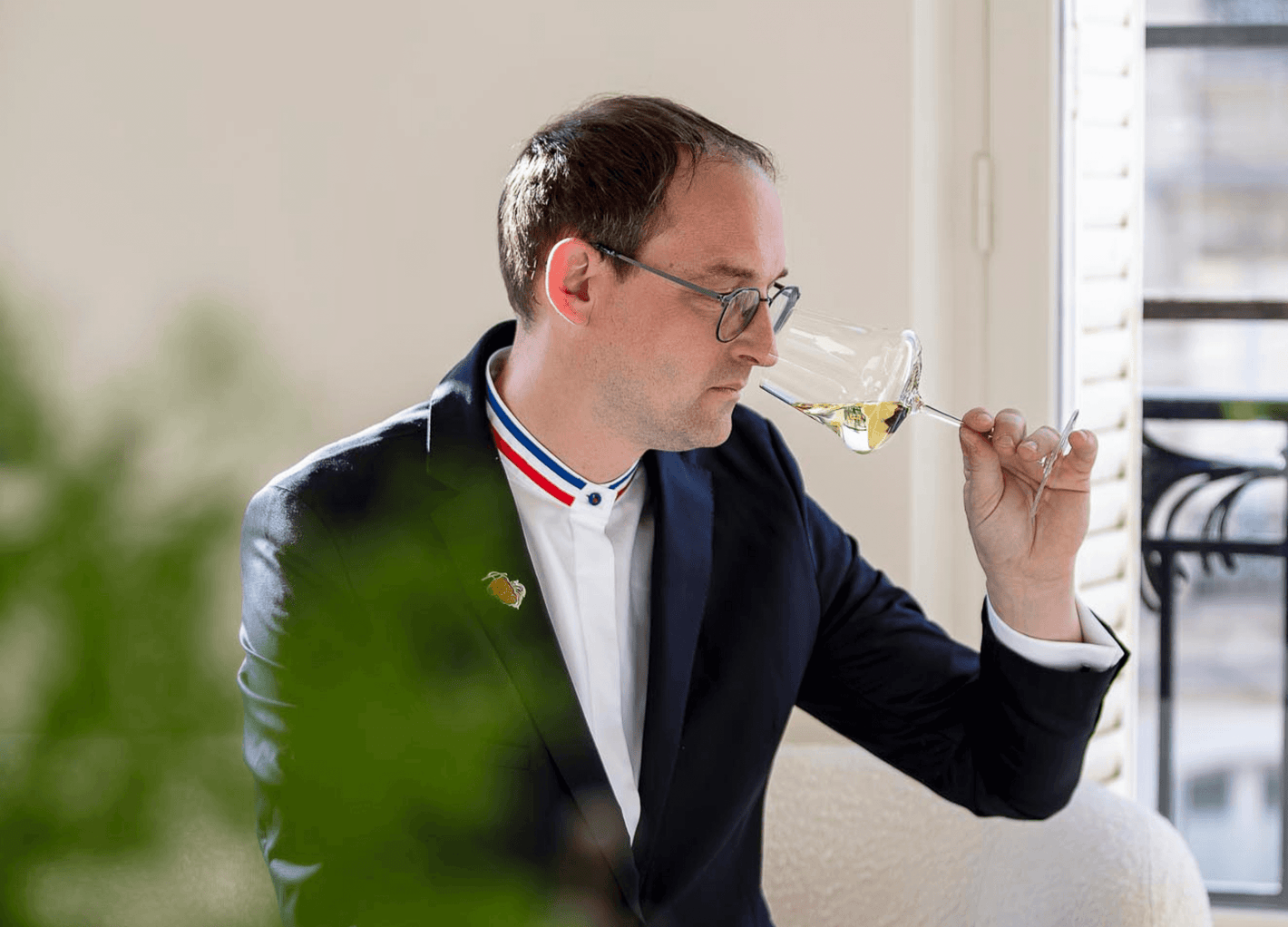 Lalique-Art-de-table-verre-a-vin-premier-cru.png
