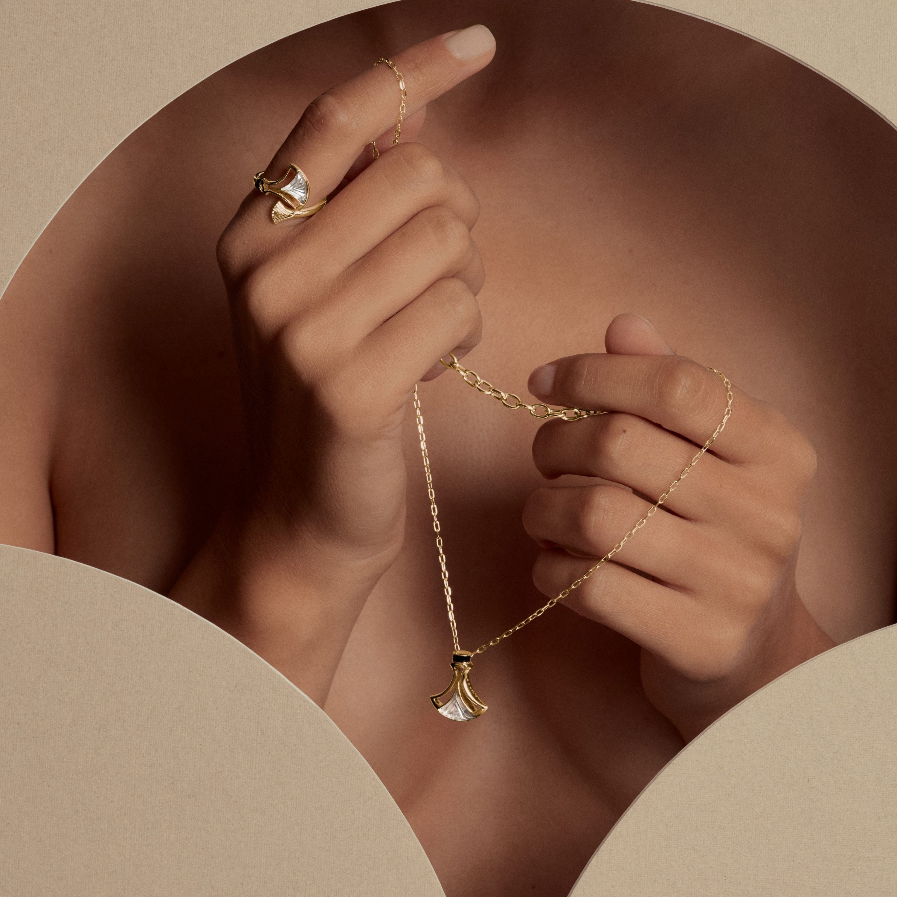 Larcade Necklace – Lalique North America