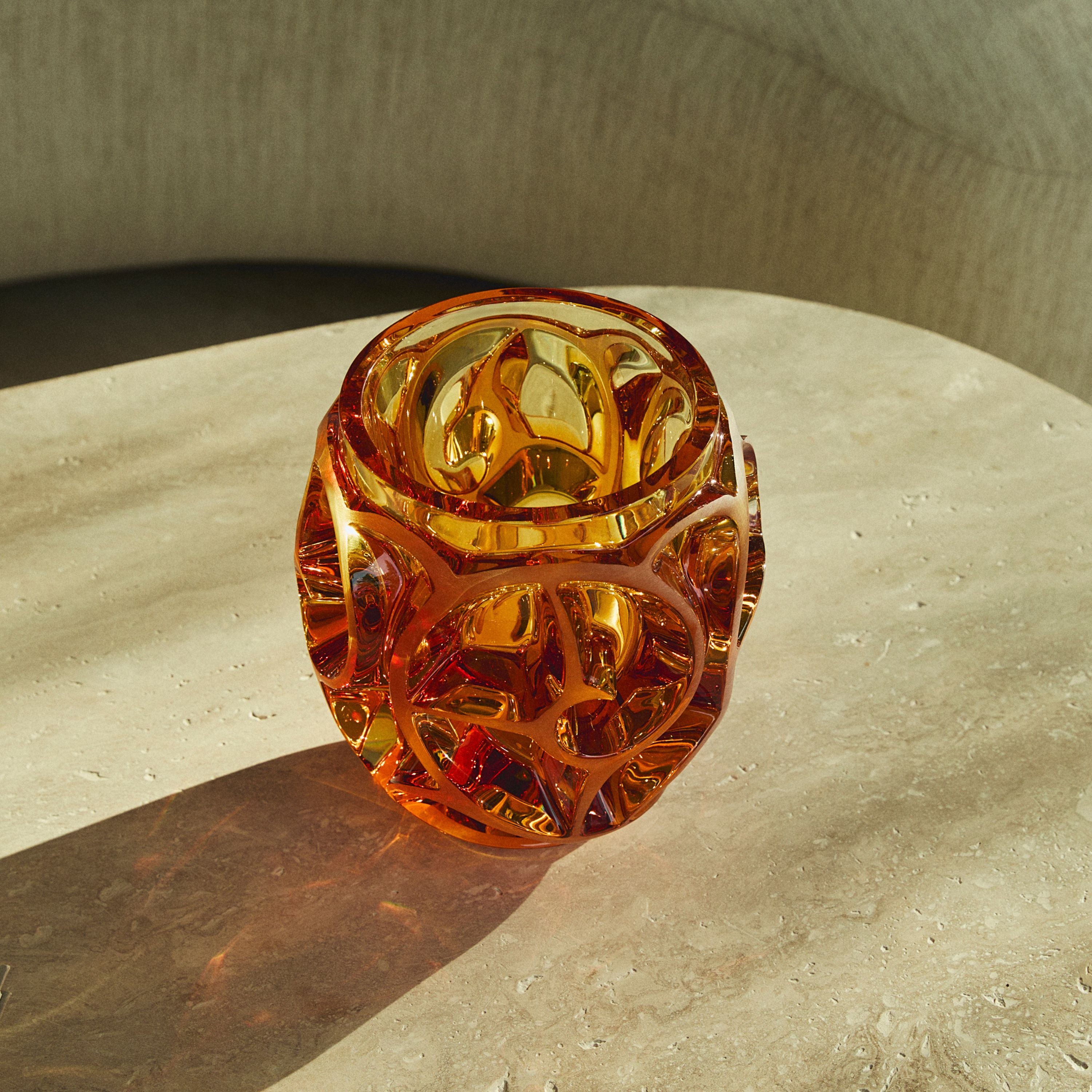 Tourbillons vase – Lalique North America