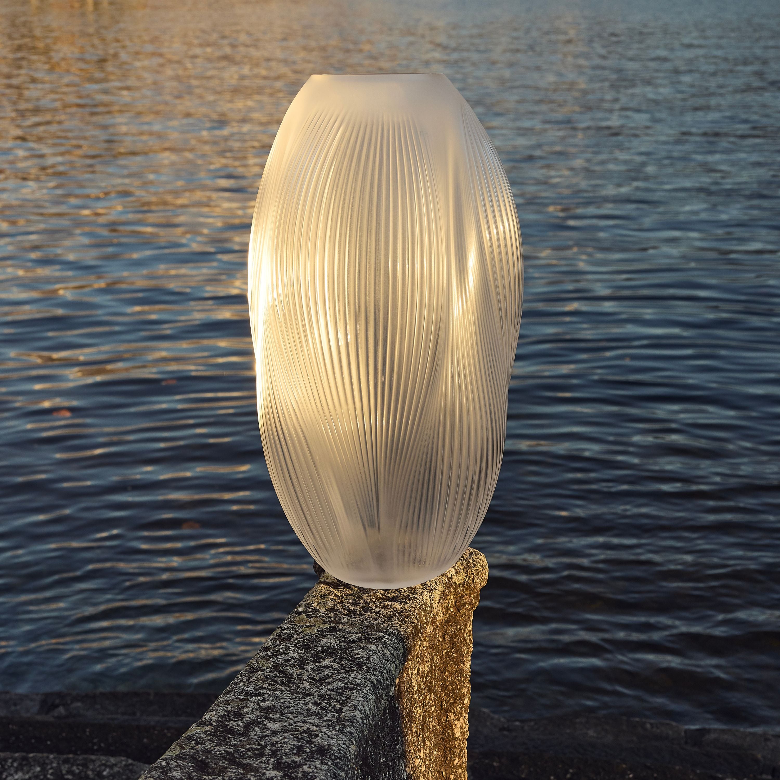 Alizé XXL Vase – Lalique North America