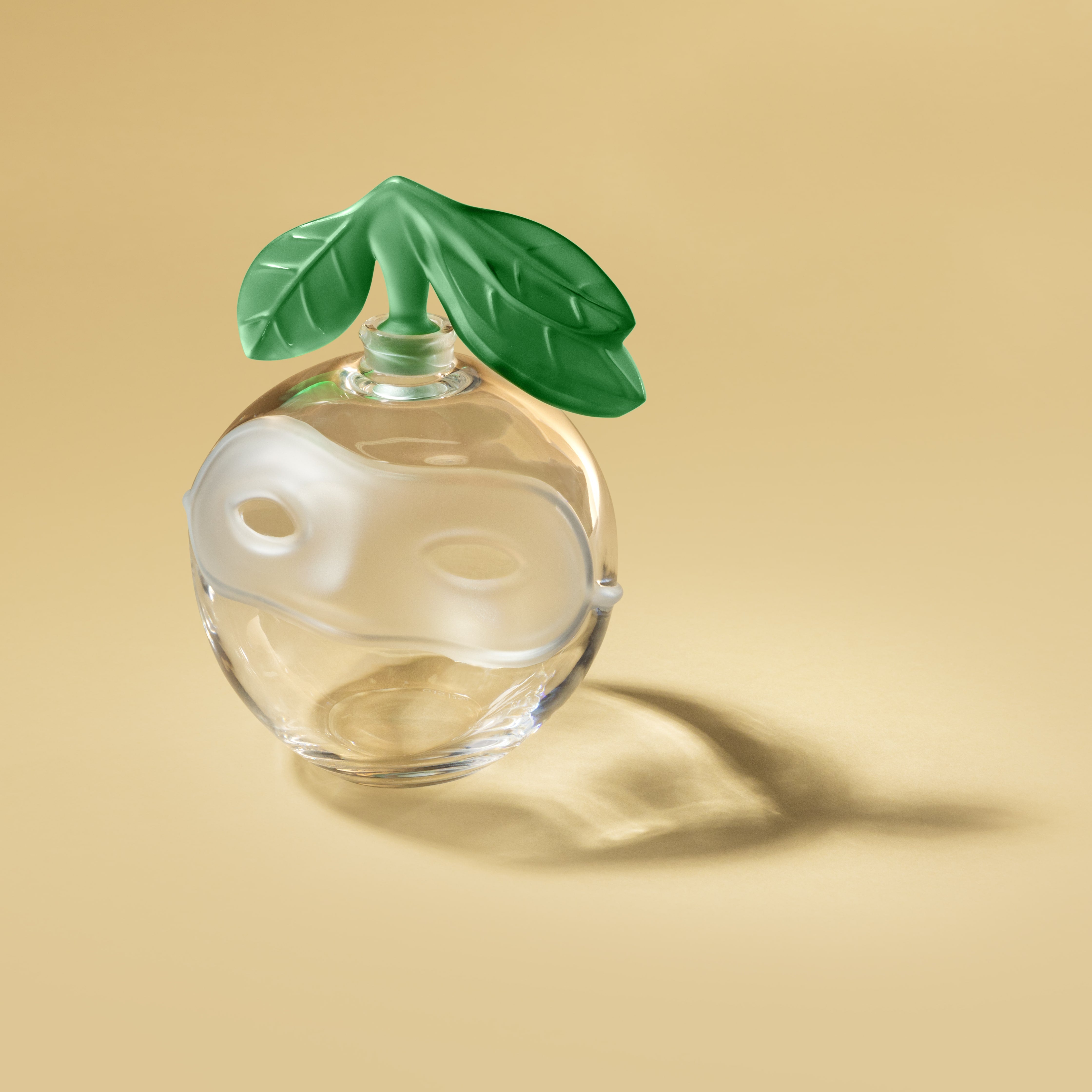 La valse hésitation René Magritte and Lalique 2025 – Lalique North